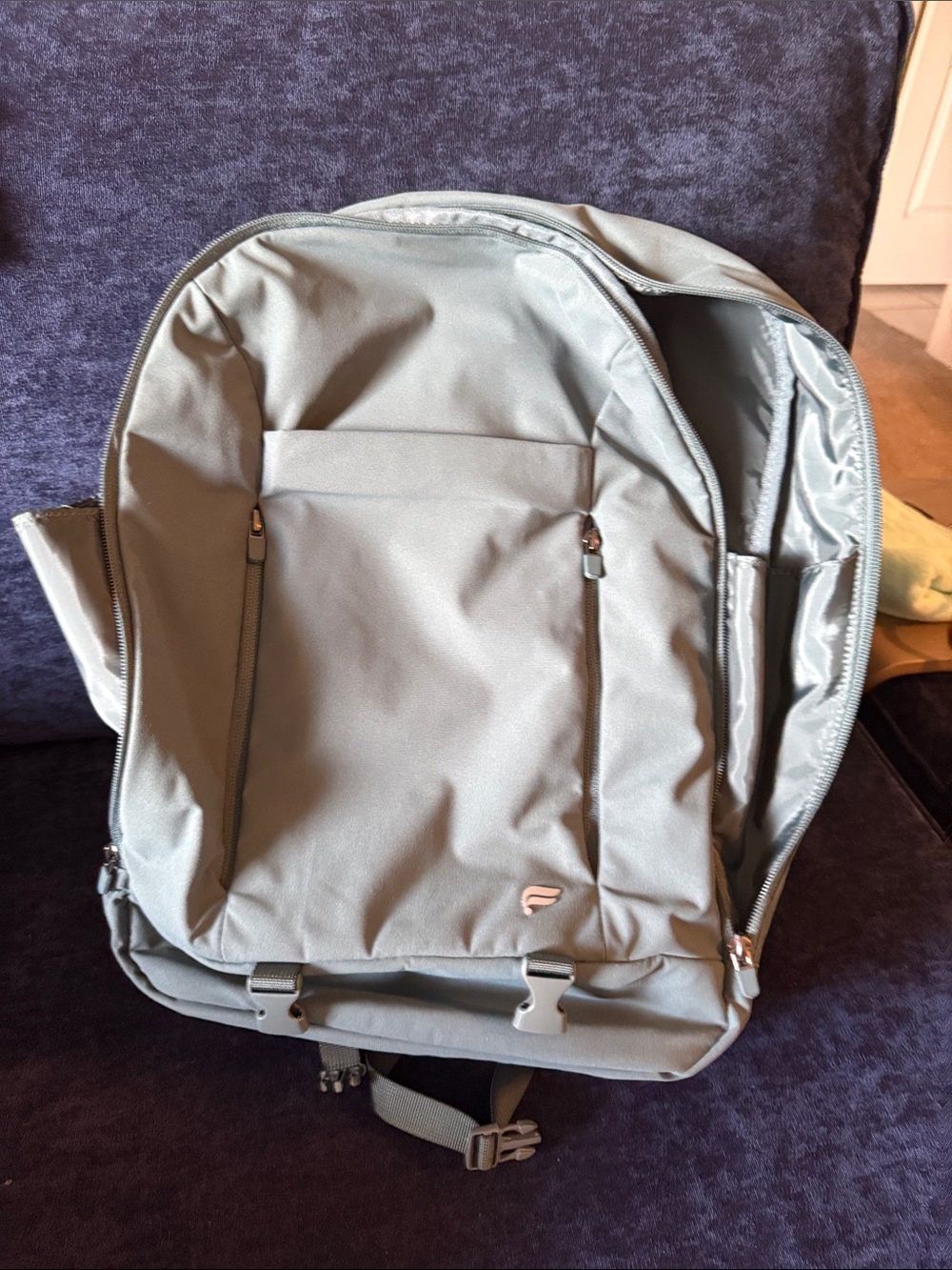 Men's Gray Travel Backpack - Unbranded